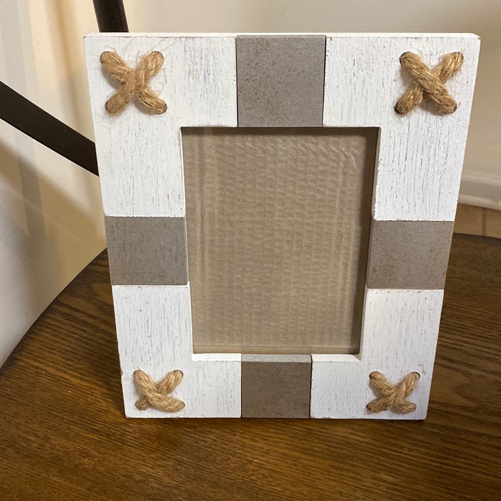 Distressed Wooden Picture Frame - Picture 1 of 4
